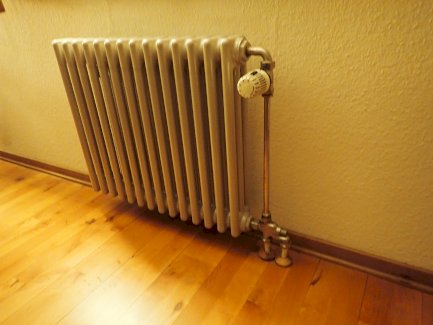 Arbonia Röhrenradiator 3 Säuler - Gratisinserat.com