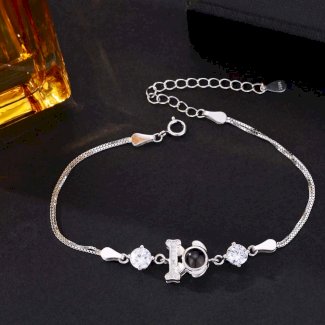 Foto Projektion Armband mit Bild im Stein - Hund und Knochenstab