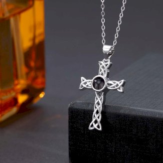 Foto Projektion Halskette mit Bild im Stein - Keltisches Kreuz