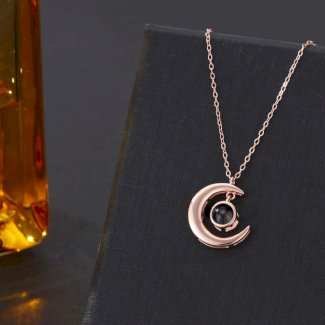 Foto Projektion Halskette mit Bild im Stein - Sichelmond